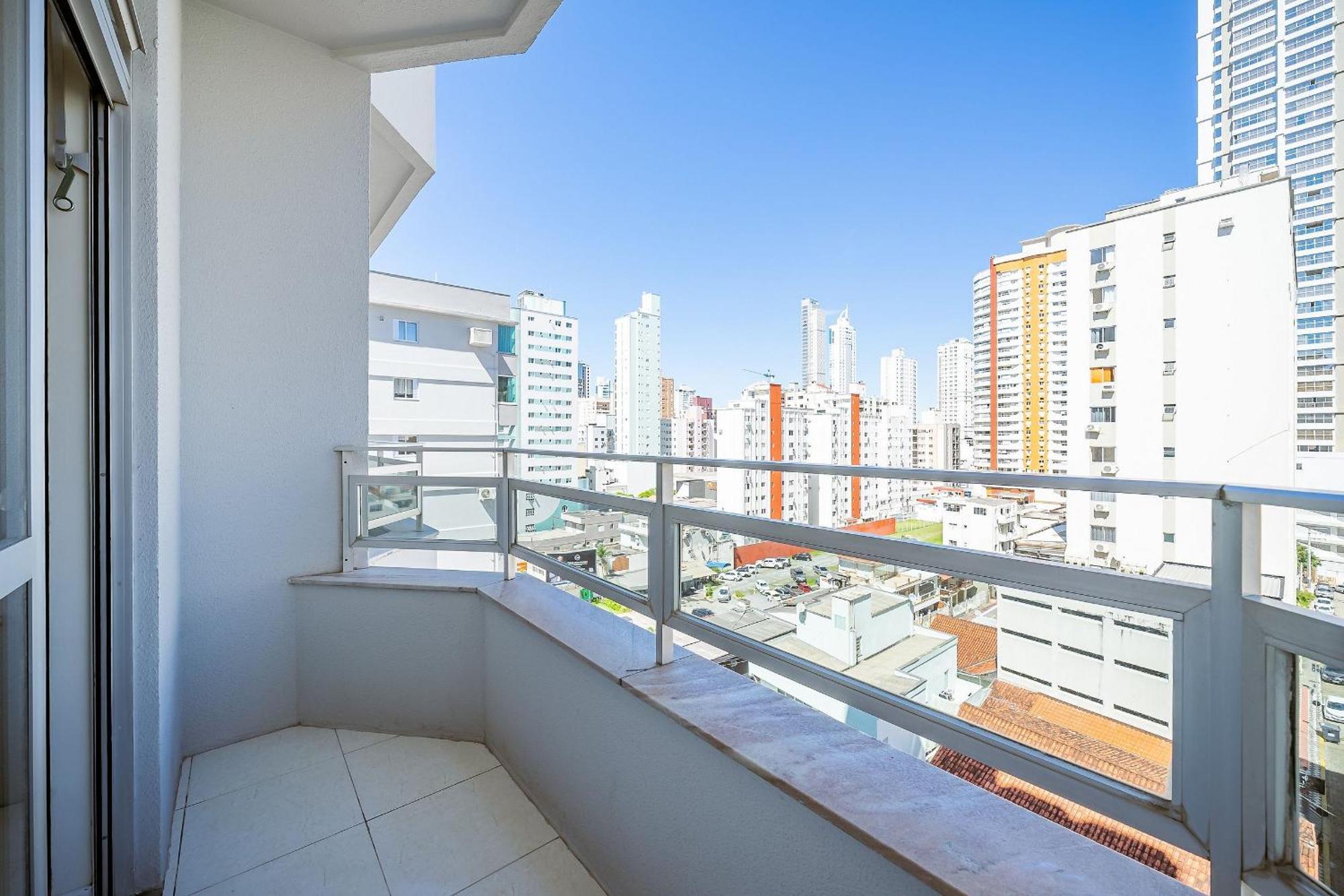 Apartamento Apto No Centro De Bc Prox Praia E Atracoes Sdc601 *